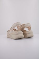 صندل زنانه اسکچرز مدل SKECHERS 119823-NAT - تصویر 4